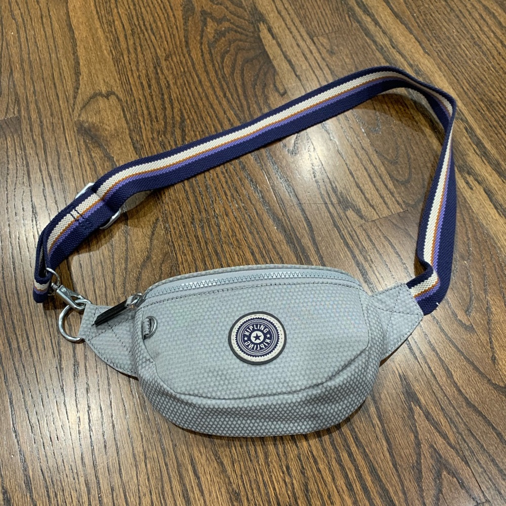 Like New Kipling Josu Waist Pack Belt Bag Gray & Purple Unisex